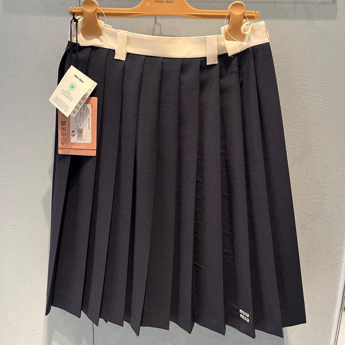関税込 MiuMiu | Kid mohair skirt