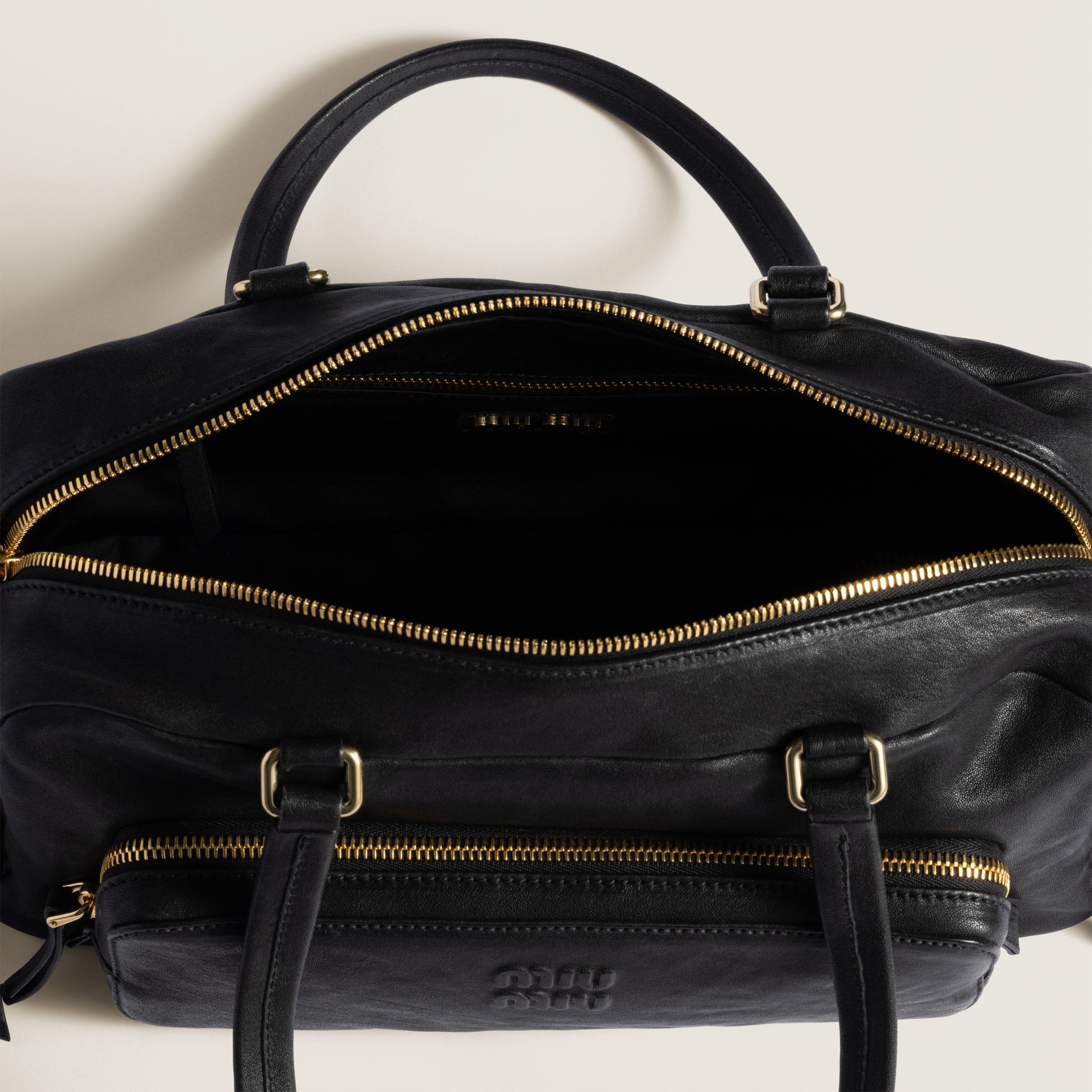 《日常の贅沢》【MIU MIU】ナッパレザーバッグ