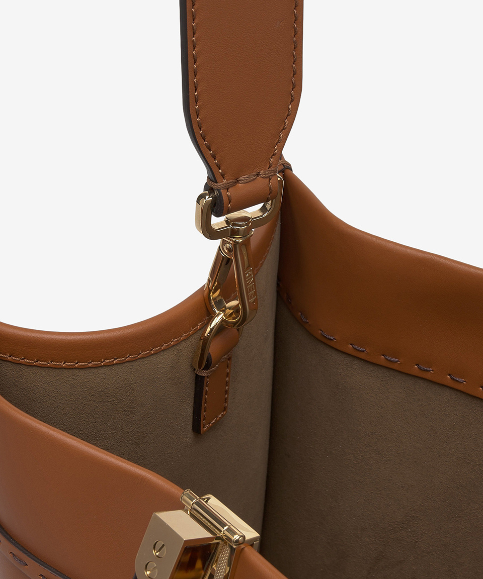 《FENDI》 ミディアム フェンディ サンシャイン トートバッグ