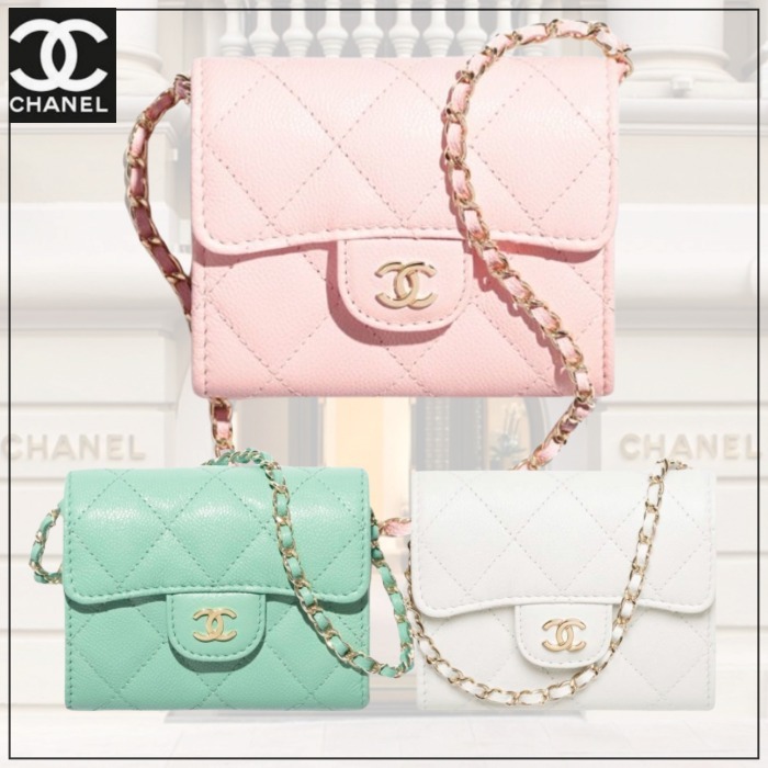人気♡コンパクトで使い易い【CHANEL】チェーンポシェット