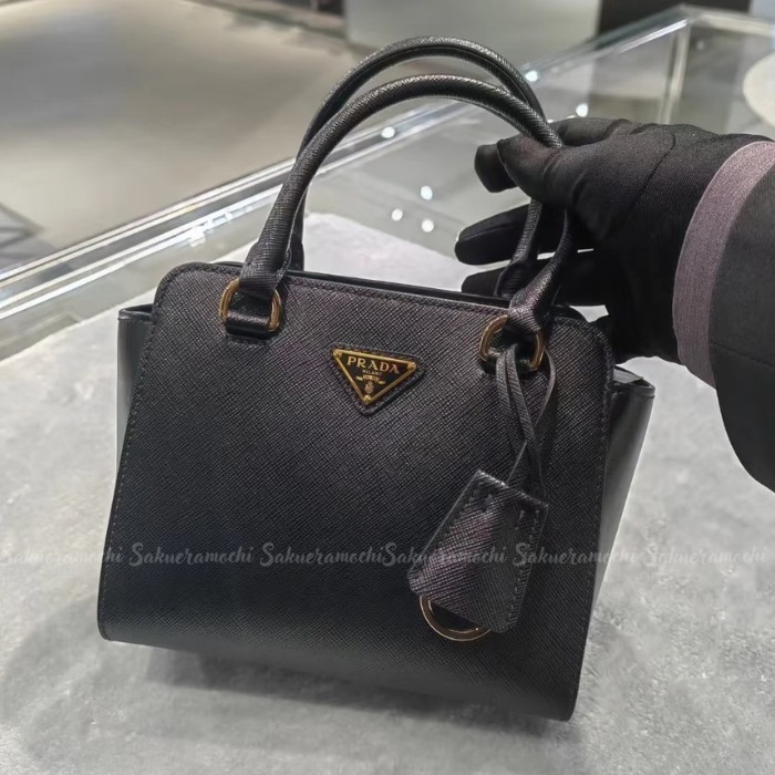 【PRADA】人気沸騰!lady's 三角ロゴ ハンドバッグ 1BA409 PRADA】人気沸騰!lady's 三角ロゴ ハンドバッグ 1BA409