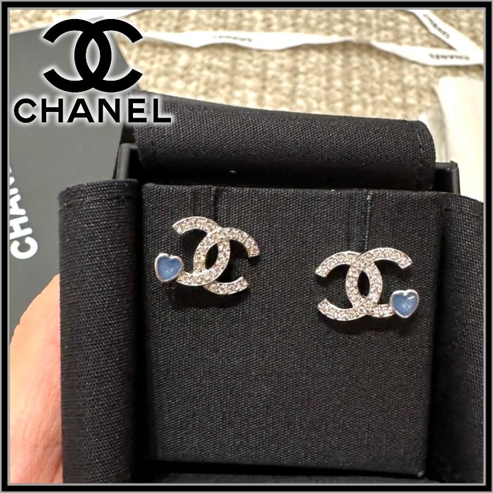 すぐ届く！BALENCIAGA SHARP HEART ピアス Sharp Heart Earrings - Balenciaga - Silver