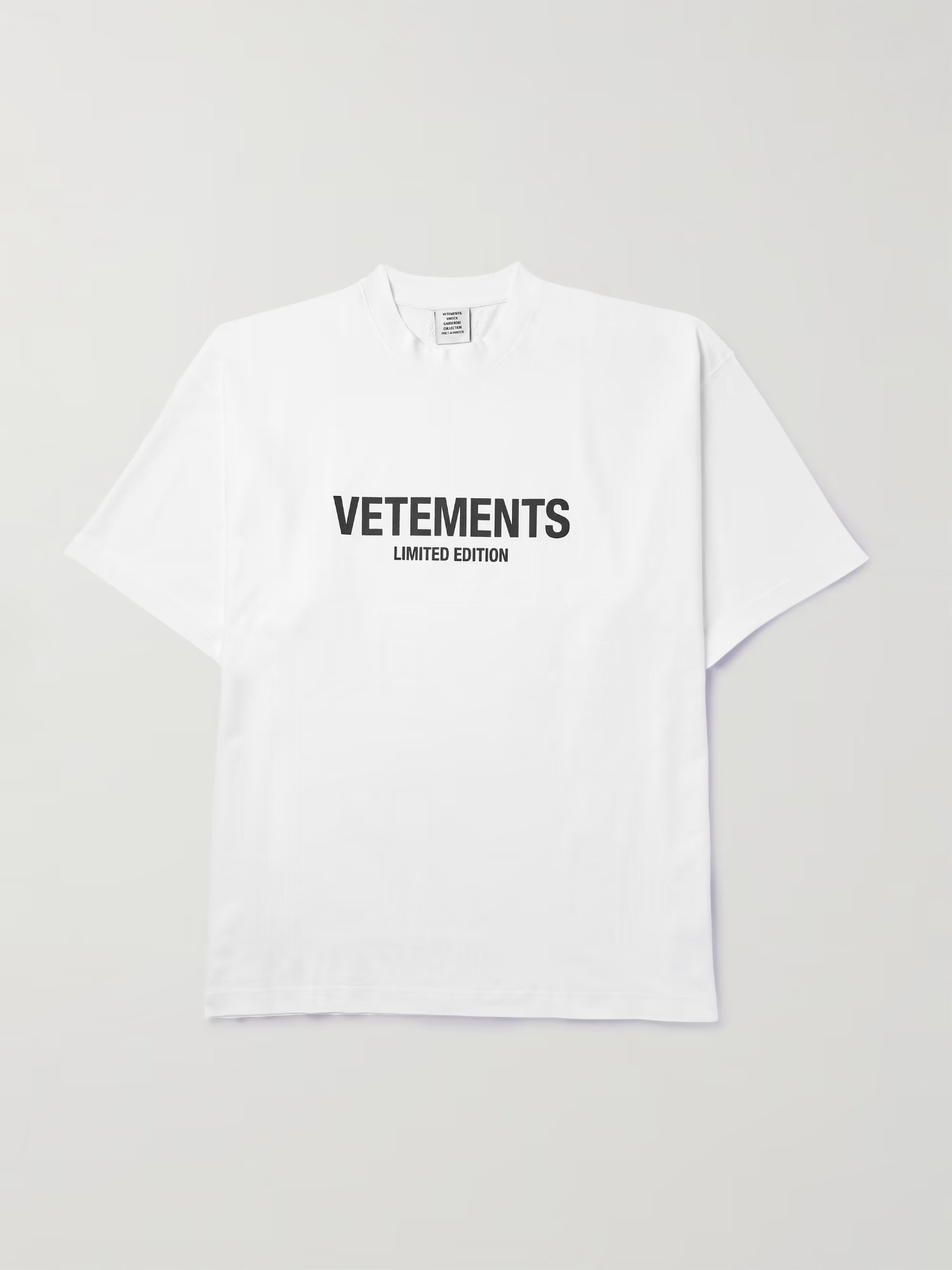 VETEMENTS☆関税込☆オーバーサイズコットンジャージーTシャツ VETEMENTS 】コットンジャージー オーバーサイズ Tシャツ ロゴ