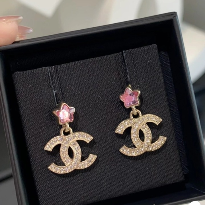 《ポップなデザイン★》CHANEL ピアス