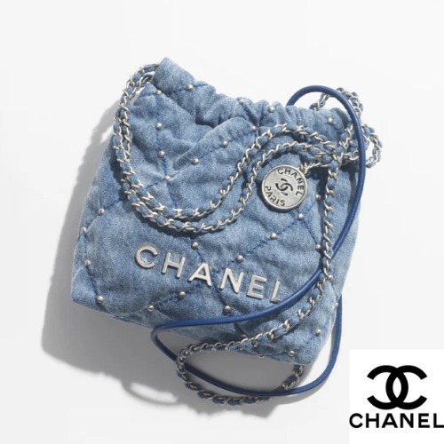 **大人気のデニムバック♪**【CHANEL】22 ミニ ハンドバッグ