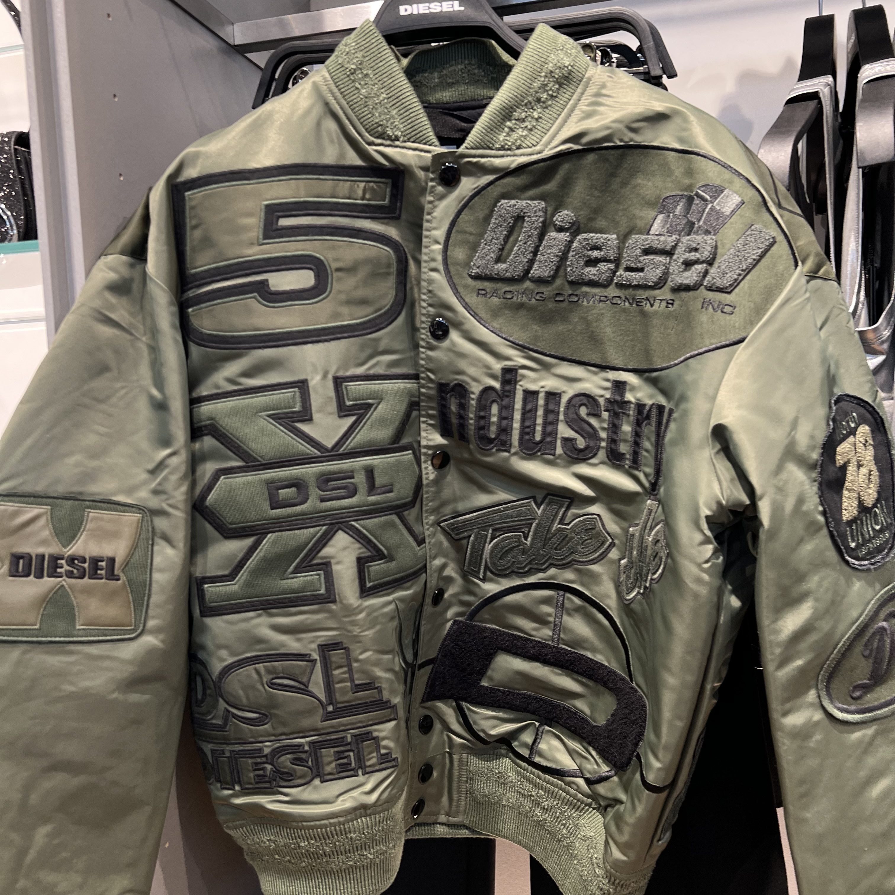 ディーゼル DIESEL直営アウトレットBULC - PATCH ボンバーJACKET