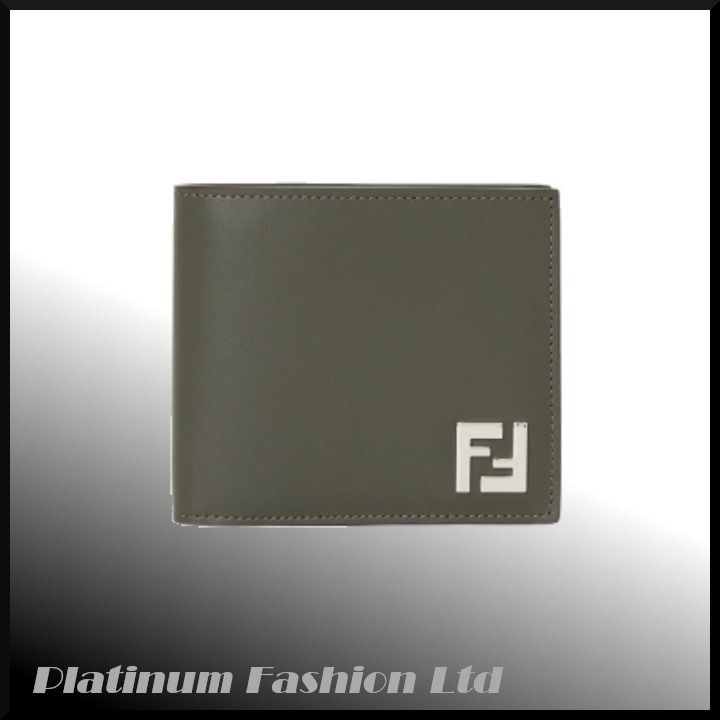 希少品◆入手困難♪【FENDI】short 二つ折り 財布 wallet khaki