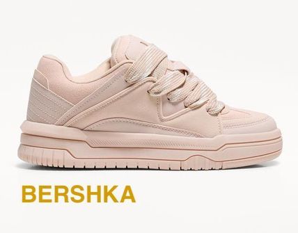 スペイン発 ☆ Bershka ♪マルチピーススケートスニーカー スペイン発☆Bershka♪チャンキースケータートレーナー (Bershka