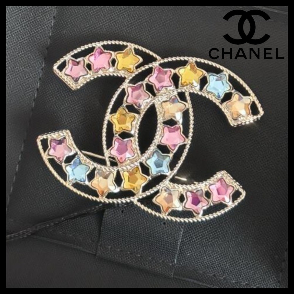【コーデのアクセントに♪】CHANEL ブローチ CCロゴ ゴールド コーデのアクセントに☆】CHANEL ブローチ