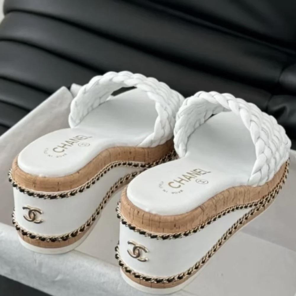 上品★カジュアル【CHANEL】サンダル CHANEL(シャネル) サンダル・ミュール(レディース) - 海外通販の