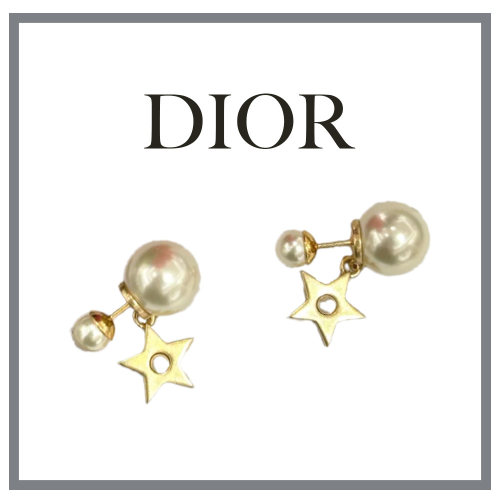 星のチャームが可愛い☆【DIOR】ピアス