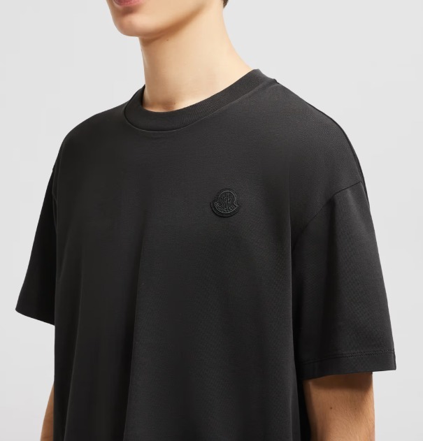 MONCLER 2025春夏新作 レタリングロゴ入り クルーネックTシャツ
