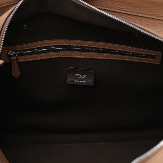 《FENDI》ピーカブー I SEE U FORTY8 中古 美品