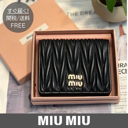 Miu Miu ピンク キルティング ミニ財布 コインケースMATELASSE