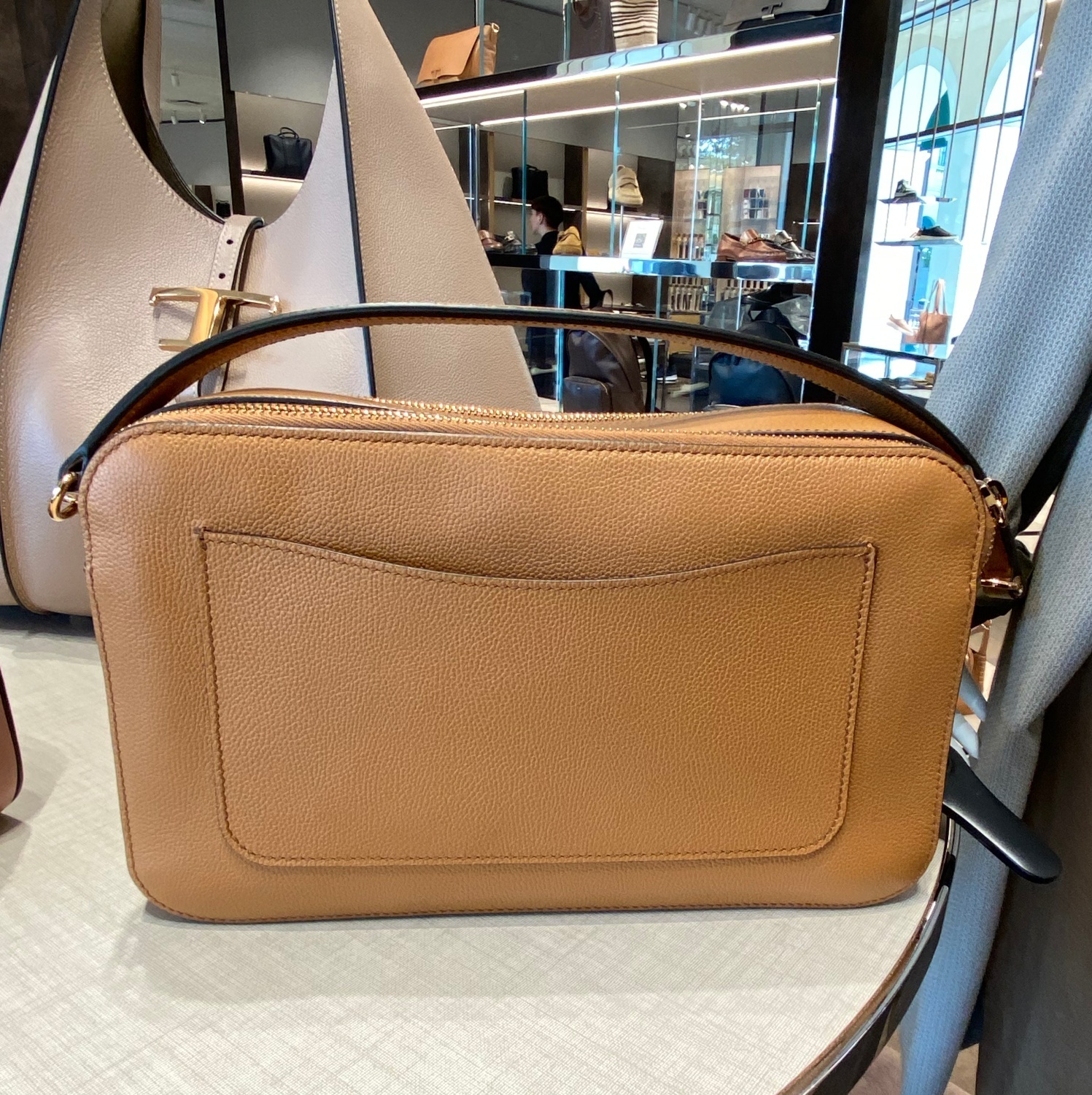 関税込★TOD'S★TSAグレインカーフスキンカメラバッグ スモール 関税込☆TOD'S☆TSAグレインカーフスキンカメラバッグ スモール