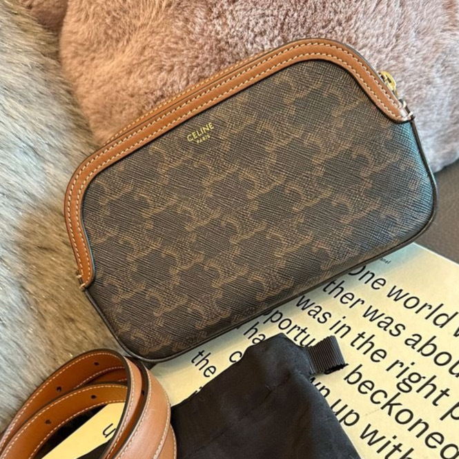 【CELINE】celine macadam triomphe canvas beltbag★ショルダー