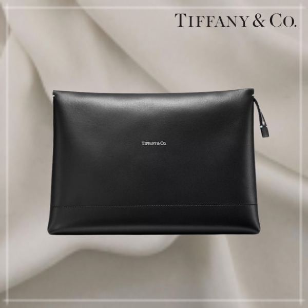 （残りわずか）Tiffany & Co. ラージ ショッピングポーチ