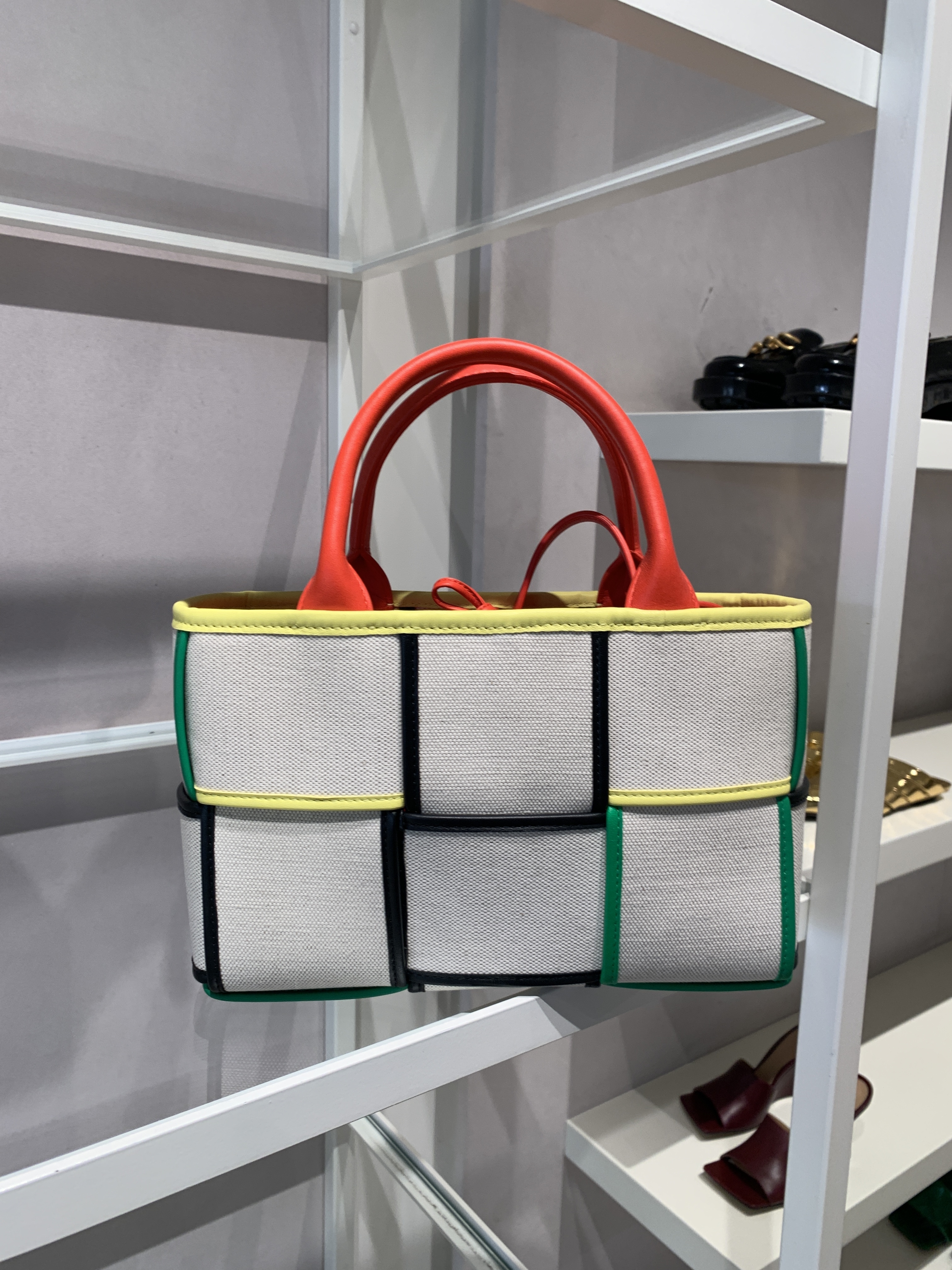BOTTEGAVENETA ザ・アルコ トートキャンバス＆レザー