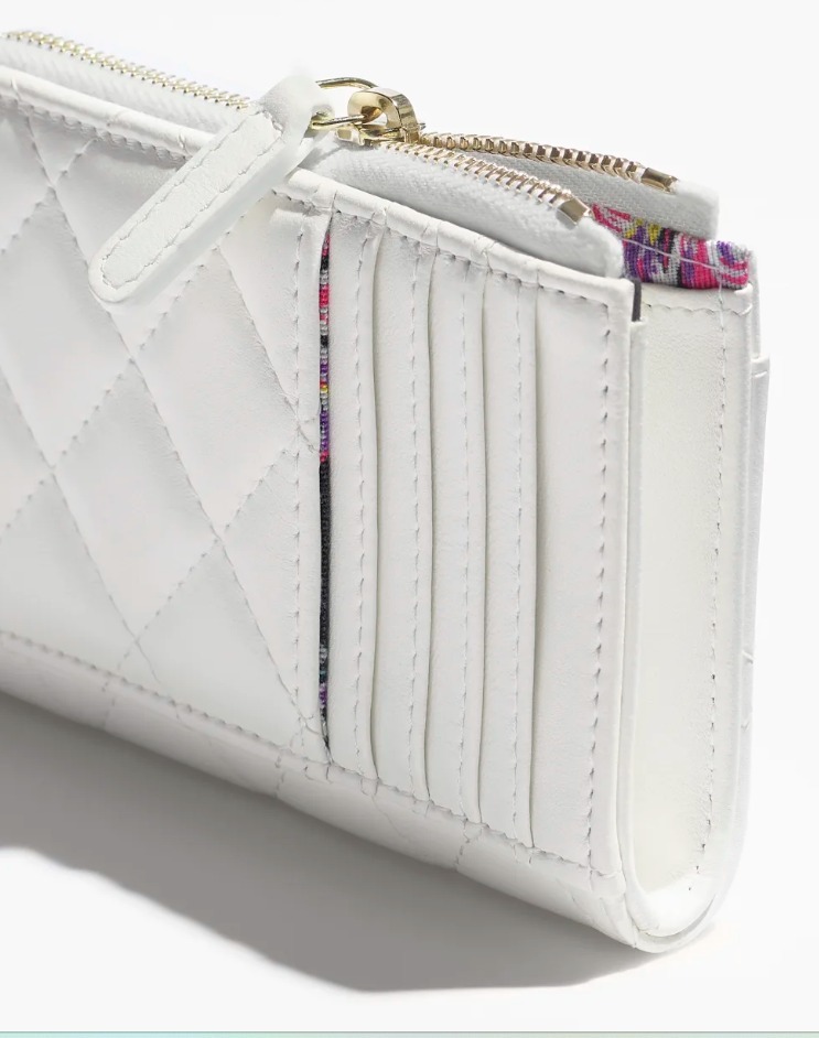 【25S☆おしゃれ】CHANEL カードケース プレゼントにも☆ 人気アイテム☆ロゴおしゃれ25S】CHANEL ジップカードケース