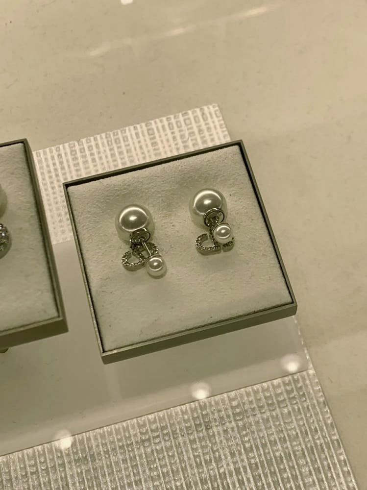 Dior Tribales ピアス　メタル　レジンパール　クリスタル　パール DIOR | Dior Tribales ピアス メタル・レジンパール・クリスタル