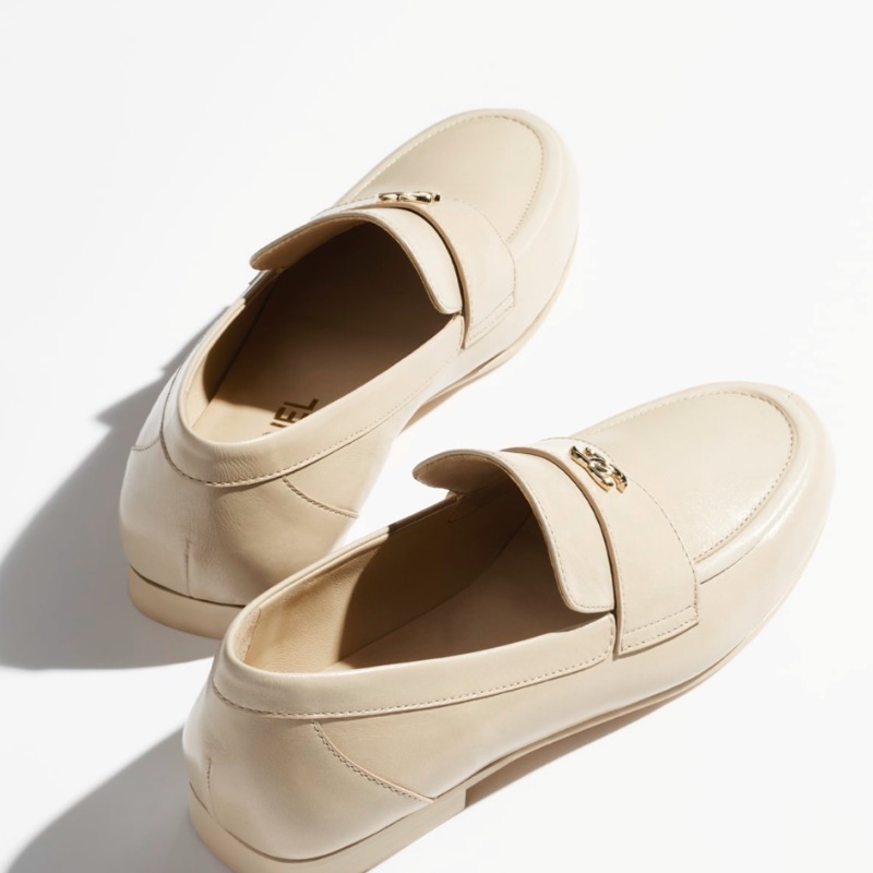 【一個は持っていたい♪】シャネル★ローファー 1足は持っていたい シーンを選ばない CHANELシンプルローファー