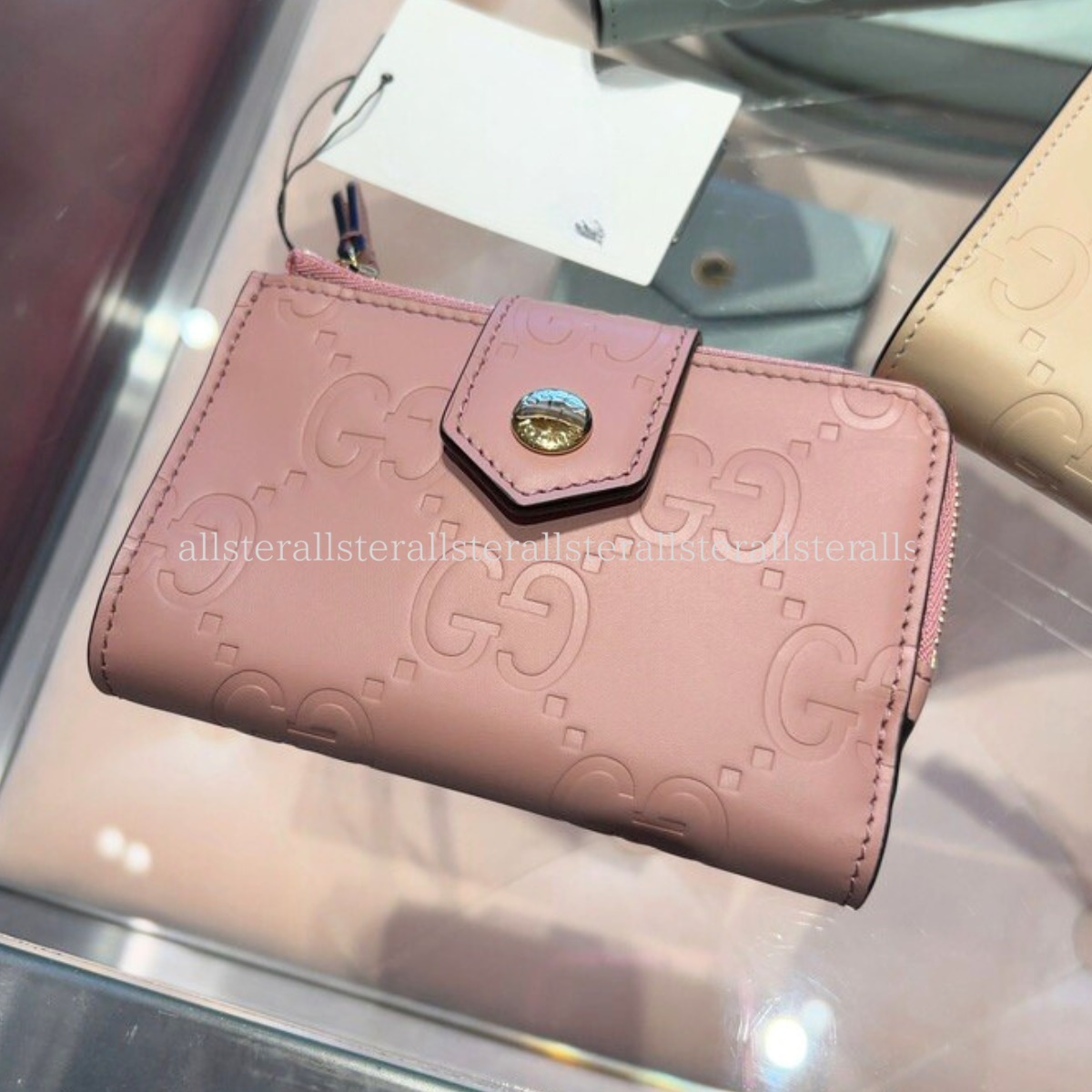GUCCI】グッチ GG 型押し 2つ折り コンパクト財布 (GUCCI
