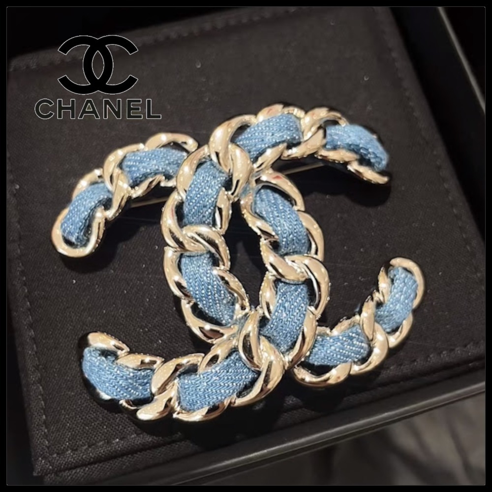 【デニム地が新鮮♪】CHANEL  ブローチ