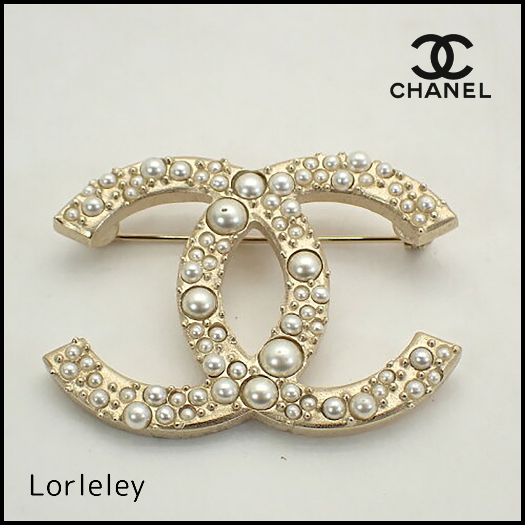 【上品に輝く】CHANEL ブローチ CCロゴ