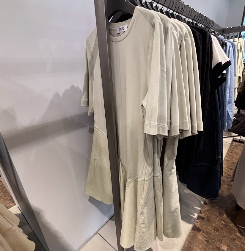 “COS” アシンメトリーパネルTシャツドレス