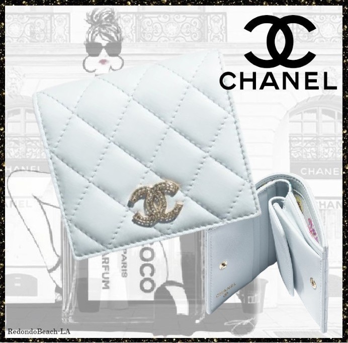 【淡いブルーに心惹かれる】★CHANEL★折りたたみ財布★25S限定