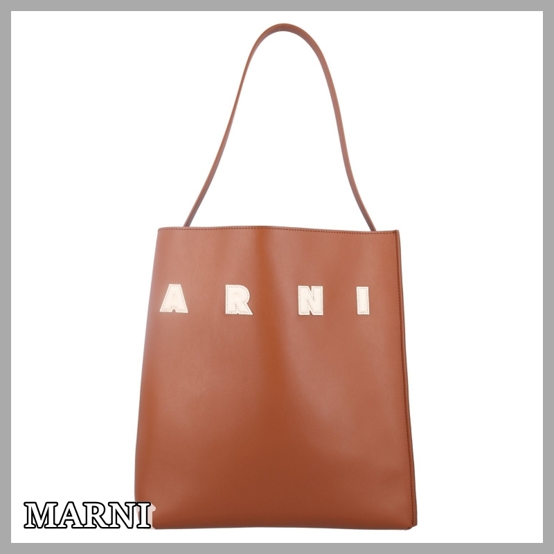 【MARNI】Museo ミディアムホーボーバッグ パッチ付き