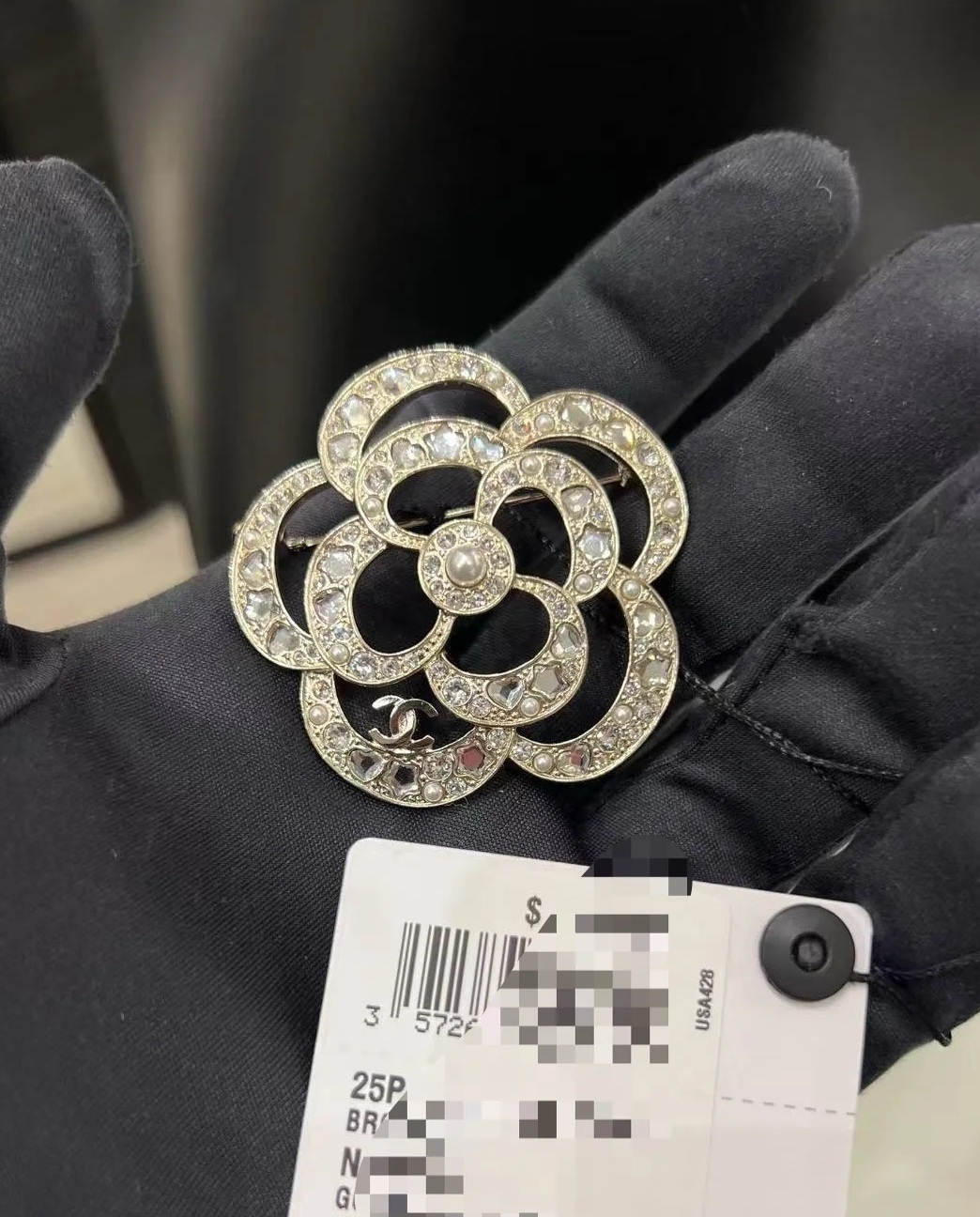 胸元にワンポイントで華やかに☆【CHANEL 】カメリヤ ブローチ 上品☆はなやか】CHANEL カメリヤ ブローチ