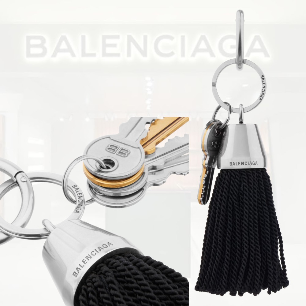 送料込+BALENCIAGA+チャーム / キーリング ポンポン