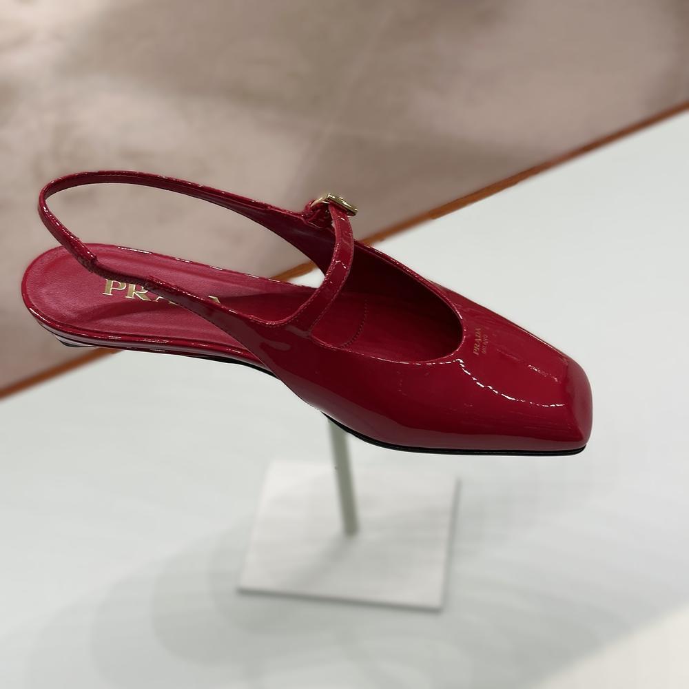 PRADA プラダ パテントレザー スリングバック バレリーナ 1F828N