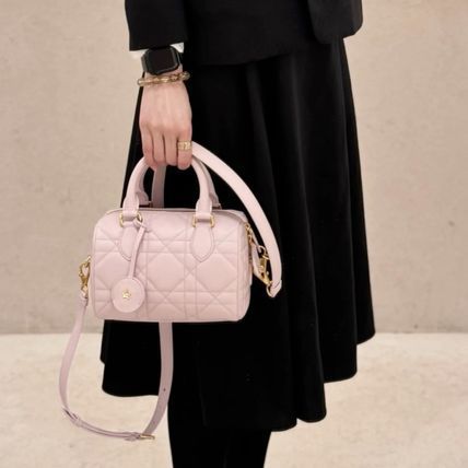 【優雅で気品溢れる】《Dior Groove 20》スモールバッグ