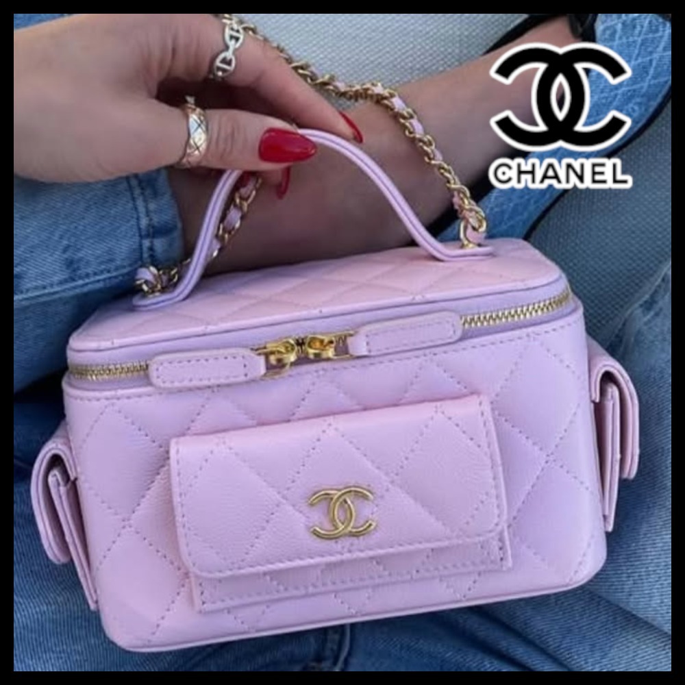 `可愛さ満点♪`【CHANEL】チェーンクラッチ バニティバッグ