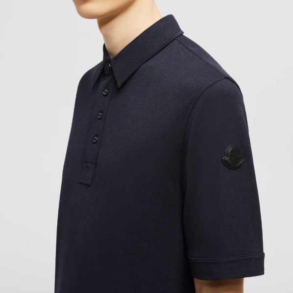 MONCLER 2025春夏新作 レザーロゴパッチ付き 半袖ポロシャツ