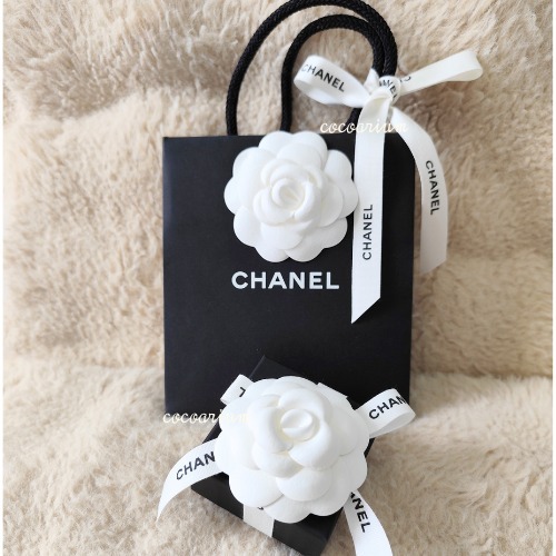 【すぐ届く！向日葵のデザインが可愛い♪上品】シャネル ピアス CHANEL シャネル ピアス A86504 Y09569 レディース ココマーク