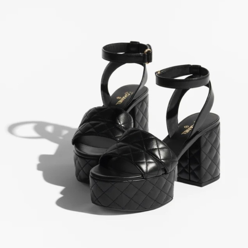【スタイルアップも♡】CHANEL《サンダル》