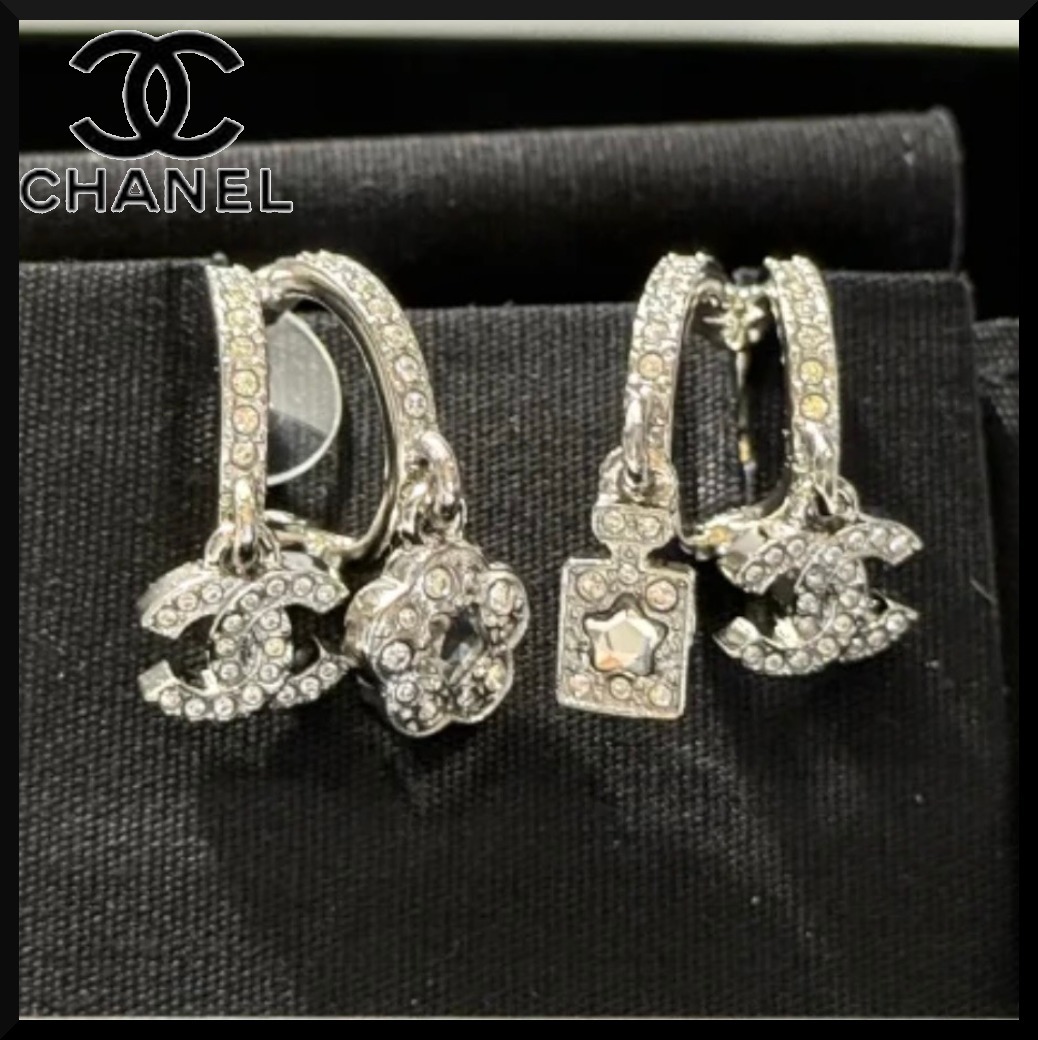【華やかな耳元に♪】CHANEL ピアス