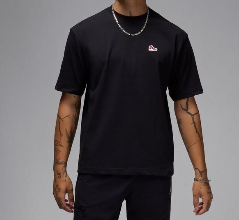 【NIKE】M J BR SNKR PCH TEE BLK/V RED 国内発送