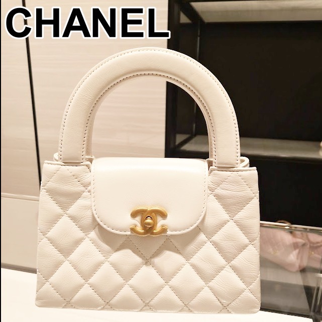 《上品なバッグ》 CHANEL チェーン付きミニバッグ