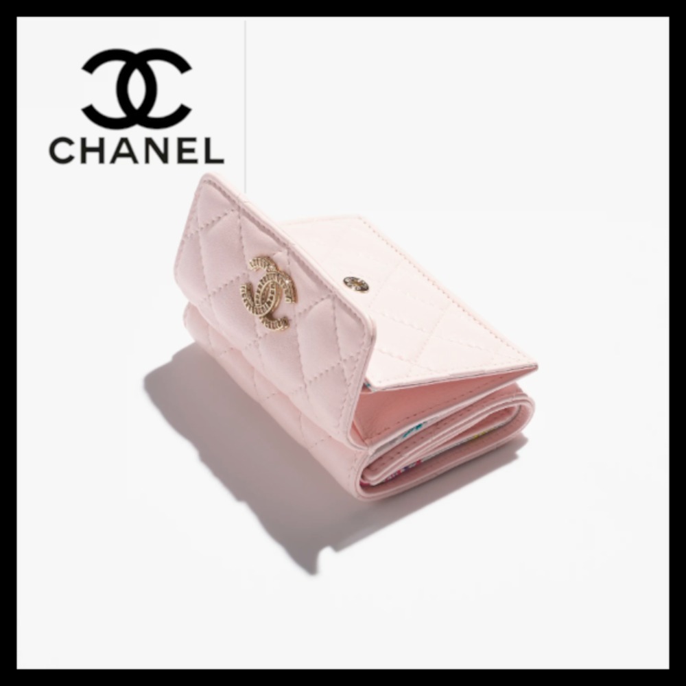 【キラキラロゴが可愛い】CHANEL 25ss フラップウォレット 財布