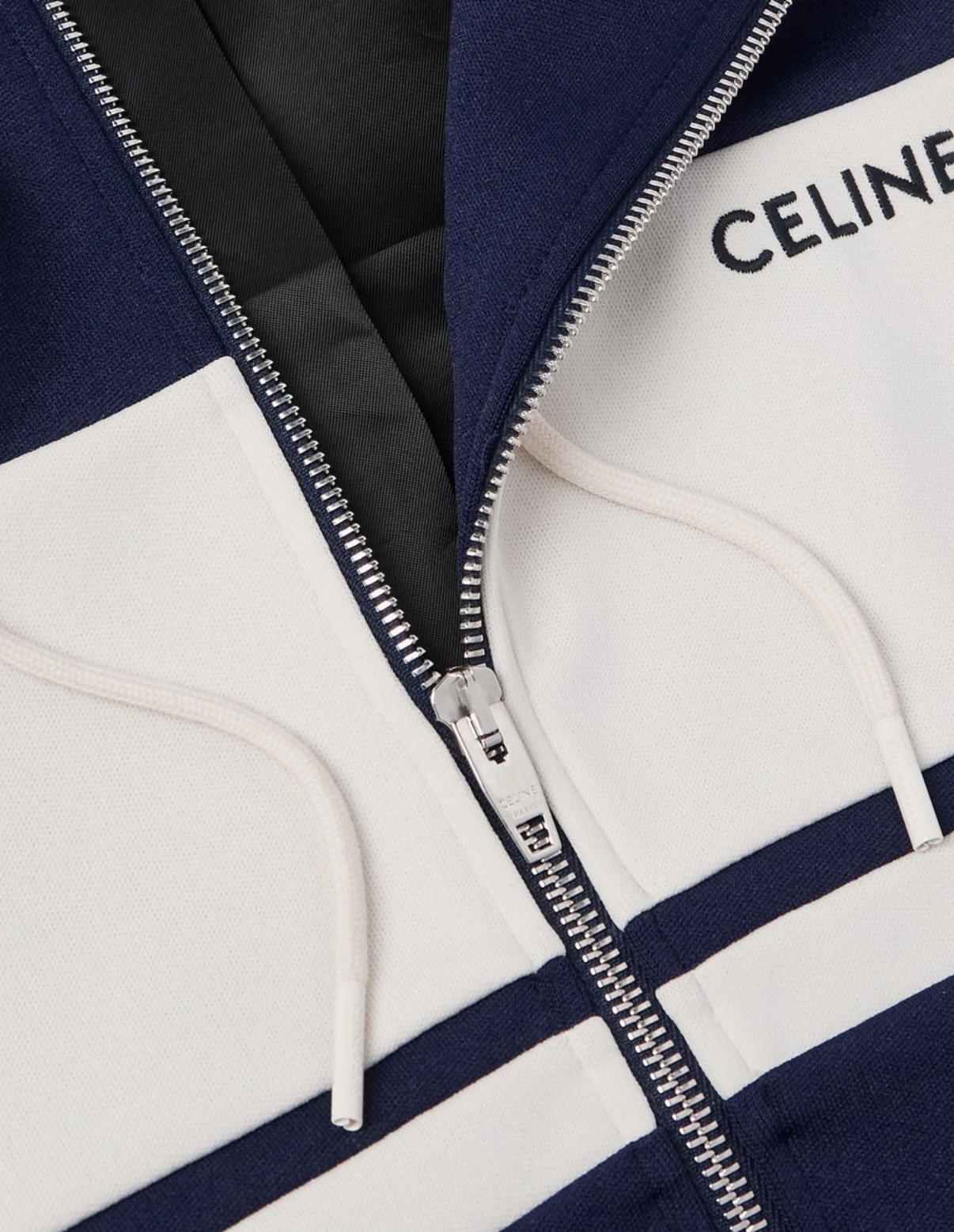 CELINE ロゴ エンブロイダリー ストライプ ジップパーカー 人気 CELINE ロゴ エンブロイダリー ストライプ ジップパーカー 人気