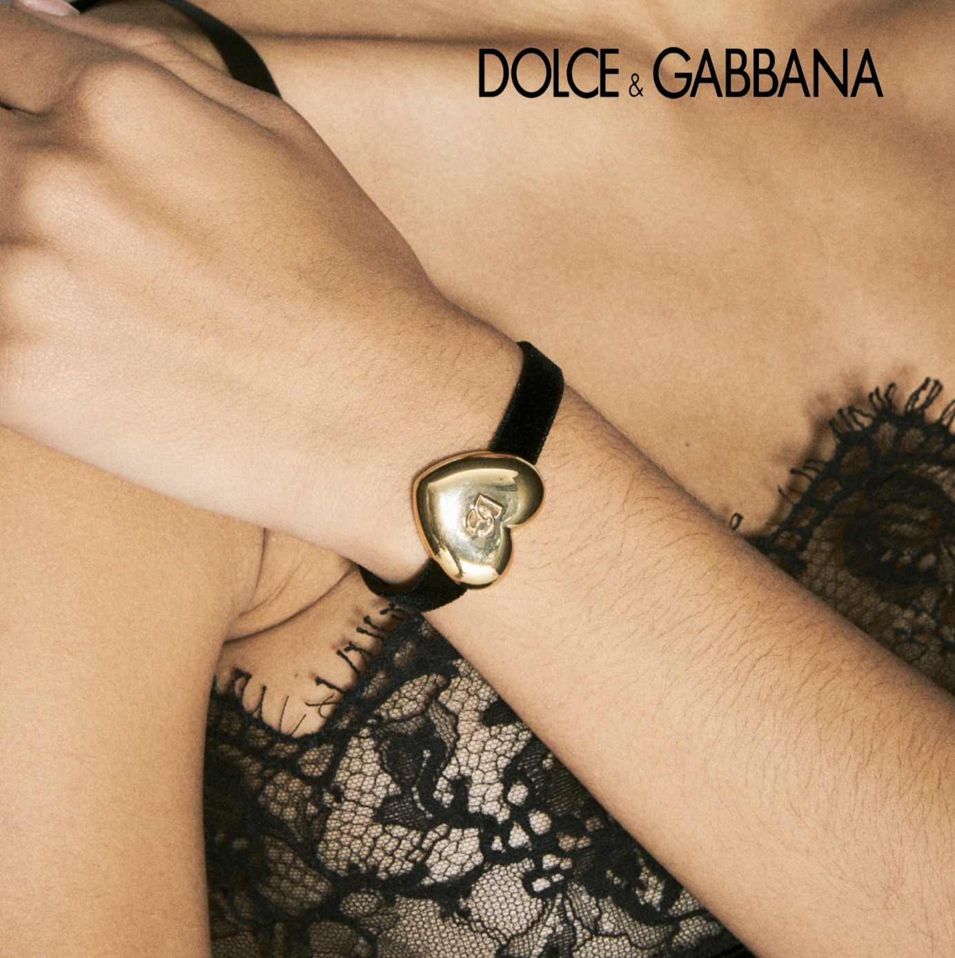 【ギフトに最適】 Dolce & Gabbana DG ハートロゴ ブレスレット