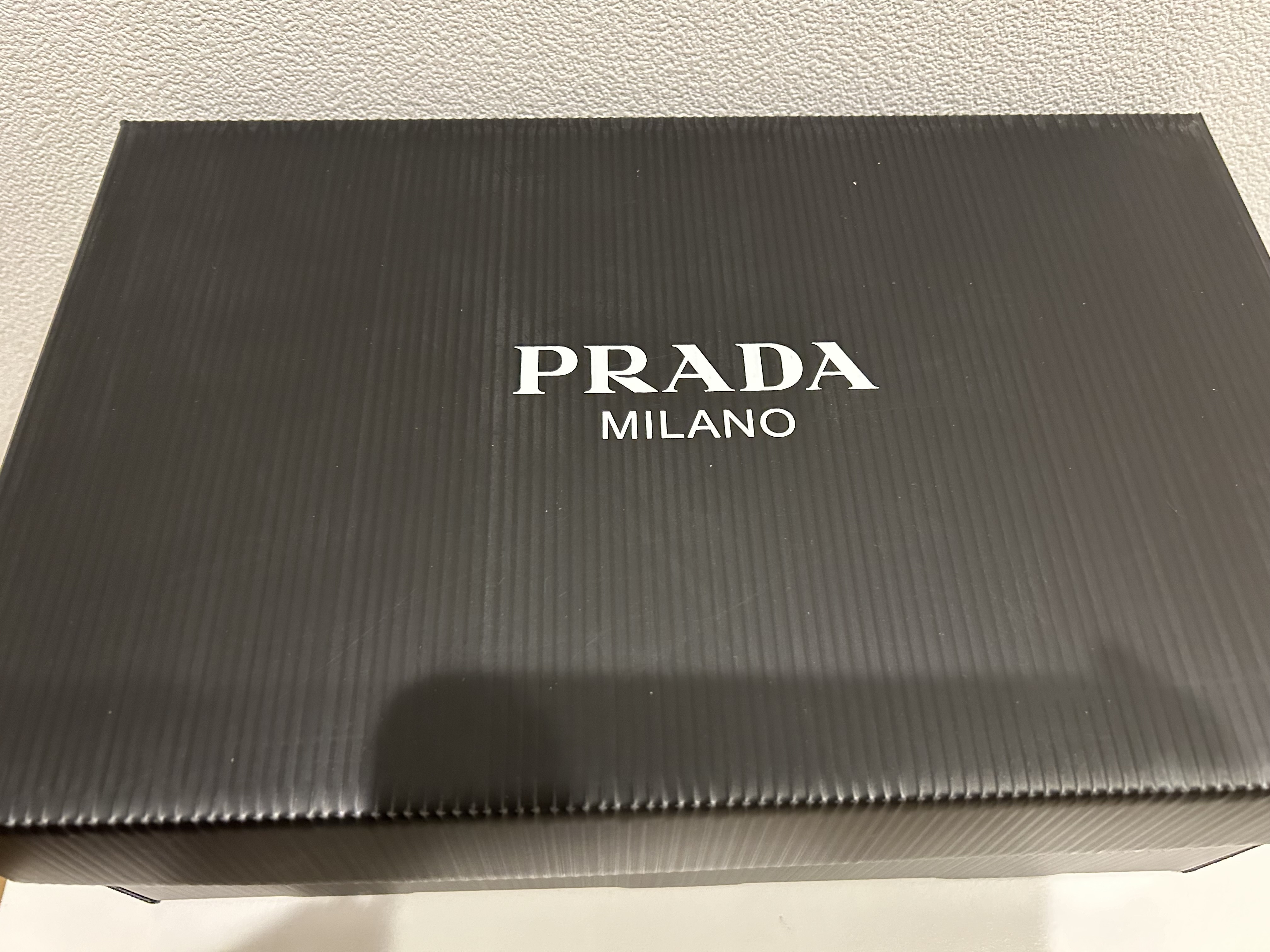 【1点限りVIP価格】PRADA スニーカー SIZE6 25cm 2〜3日で発送 1点限りVIP価格】PRADA スニーカー SIZE6 25cm 2〜3日で発送