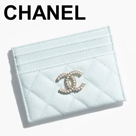 《小さくてどこにでも入る》CHANEL カードケース