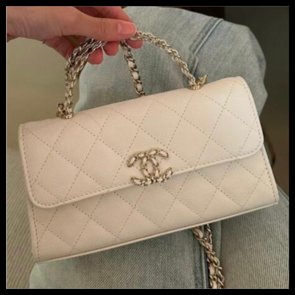 【エレガントなホワイト♪】CHANEL ショルダーバッグ