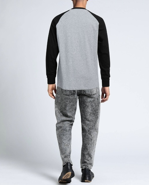 DSQUARED2：ロゴ クルーネック 長袖Tシャツ ロンT DSQUARED2】クルーネック 長袖 ロンTシャツ 送料関税込
