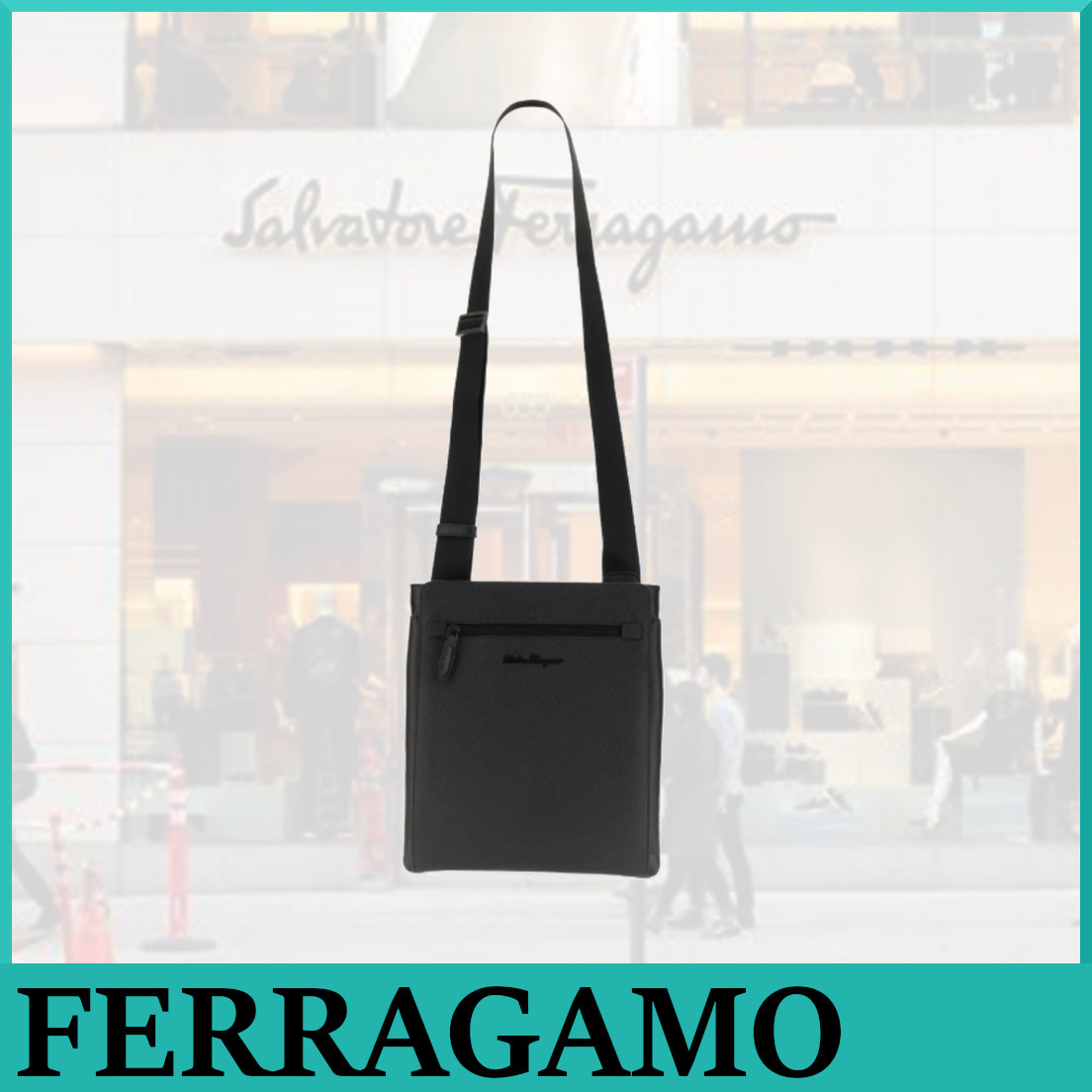 Ferragamo★フロントジップポケット クロスボディバッグ